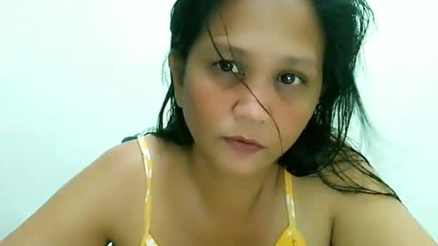 Snapshot of divinegrace10 chatting on February 17, 2:53 am Divine Grace Close To Your Hear online show from February 17, 2:53 am