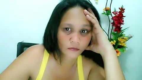 Snapshot of divinegrace10 chatting on February 1, 2:56 pm Divine Grace Close To Your Hear online show from February 1, 2:56 pm