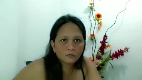 Snapshot of divinegrace10 chatting on December 10, 3:09 am Divine Grace Close To Your Hear online show from December 10, 3:09 am