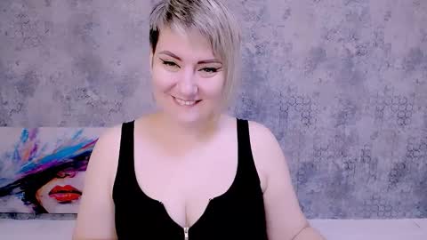Snapshot of djullia chatting on September 24, 5:17 am djullia online show from September 24, 5:17 am