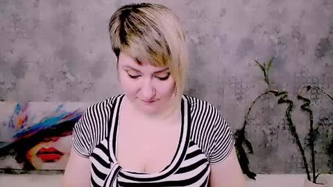 djullia online show from April 23, 6:43 am