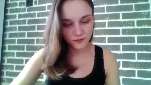 dolcezza_ online show from March 30, 12:16 pm