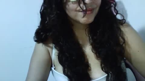 Snapshot of doll78latin chatting on October 2, 3:39 pm doll78latin online show from October 2, 3:39 pm