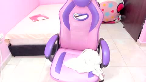 Snapshot of doll___squirt chatting on September 26, 3:31 pm sofia de la torre online show from September 26, 3:31 pm
