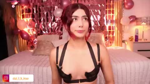 doll_kira_ online show from June 11, 2:58 pm