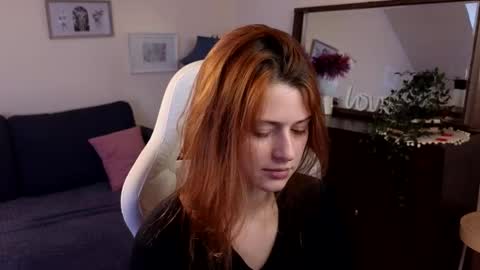Snapshot of doll_lesli chatting on February 28, 2:31 pm Your doll Lesli online show from February 28, 2:31 pm