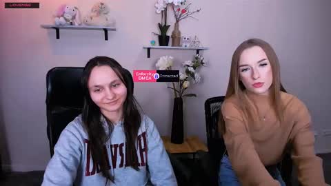 Snapshot of doll_vey chatting on February 24, 2:47 pm doll_vey online show from February 24, 2:47 pm