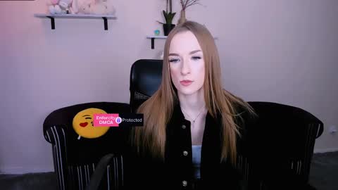 Snapshot of doll_vey chatting on February 25, 10:37 am doll_vey online show from February 25, 10:37 am