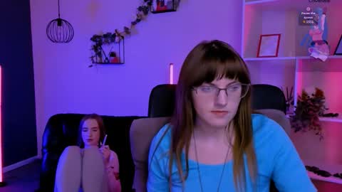 doll_vey online show from March 12, 2:03 am