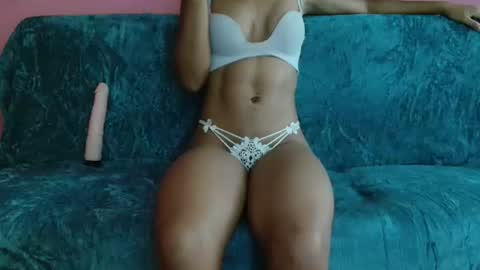 dollepoupee online show from March 25, 5:44 am