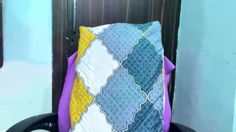 dollmeenu online show from April 24, 4:32 pm