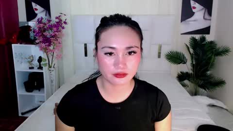 YUMEE online show from March 4, 9:05 am