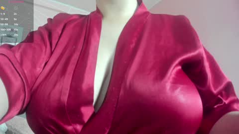Snapshot of dolly_zoe chatting on January 17, 5:32 am Call me Zoe online show from January 17, 5:32 am