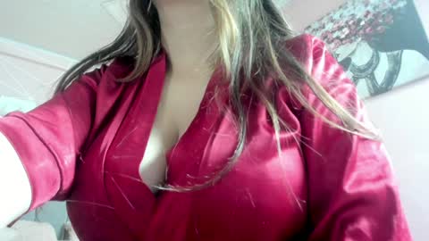 Snapshot of dolly_zoe chatting on January 4, 4:33 am Call me Zoe online show from January 4, 4:33 am