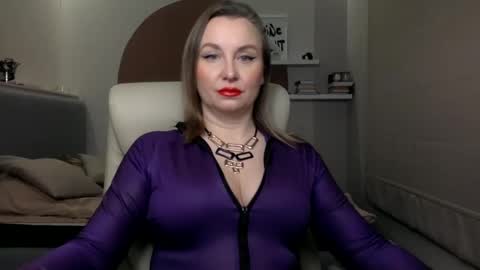 DOM MUMMY online show from January 26, 5:23 am