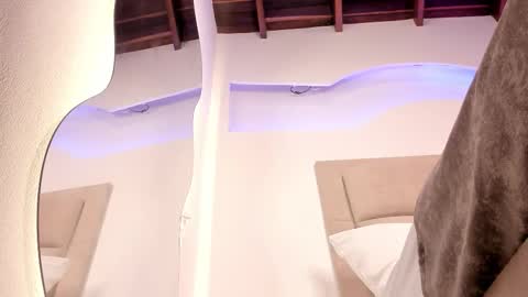 Domenicca online show from March 9, 2:53 pm