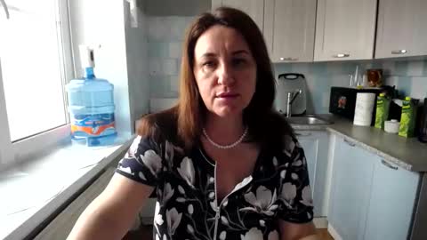 Snapshot of donnalimadonna chatting on February 25, 8:03 am Tatiana 43 curvy sexy body and Joanna redhead 39 years online show from February 25, 8:03 am