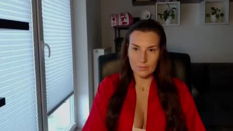 DonnaLive online show from November 11, 8:22 am