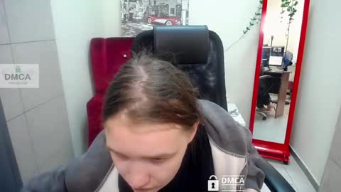 Sia online show from June 5, 7:58 am