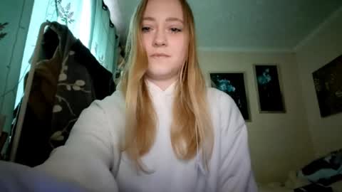 Mary online show from February 11, 10:39 am