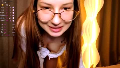 Dora  online show from November 22, 1:03 pm