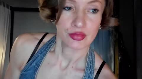 Snapshot of dorothy_meyer chatting on February 24, 8:25 am Dorothy Next stream on Monday at 3am-9am online show from February 24, 8:25 am