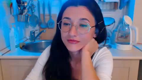 Your Dorotty online show from September 30, 1:55 am