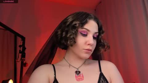 Snapshot of doublee_trouble chatting on February 16, 8:55 pm Eva or Goddess online show from February 16, 8:55 pm