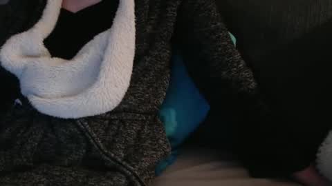 Snapshot of douce_elsa chatting on October 10, 8:25 pm Douce Elsa online show from October 10, 8:25 pm