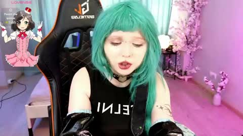Draculaura online show from May 17, 10:25 am