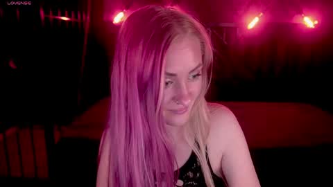 Lina online show from June 4, 5:56 am