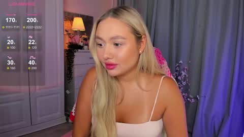 Snapshot of dreamaise chatting on October 5, 3:50 pm  Mary   pvt open    use pink and blue app lovense online show from October 5, 3:50 pm