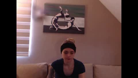 A girl online show from December 23, 7:38 am