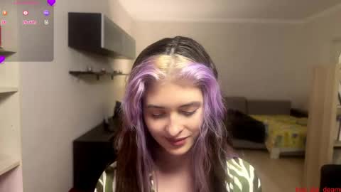 Dia online show from April 19, 6:10 pm