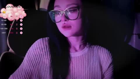 Tara  online show from September 30, 1:55 am