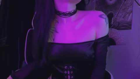 Tara  online show from April 26, 6:00 am