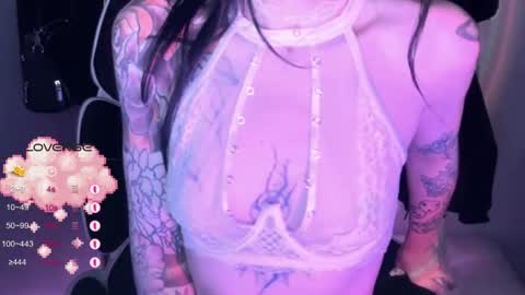 Tara  online show from October 26, 2:56 pm