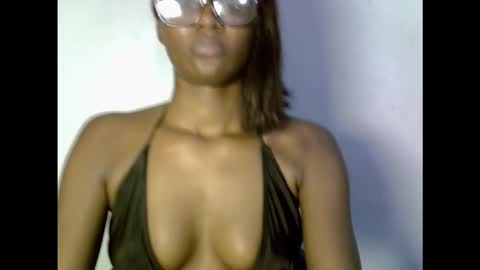 Snapshot of drippingpussy__ chatting on October 14, 9:28 pm drippingpussy__ online show from October 14, 9:28 pm