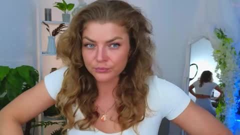 Donna online show from March 8, 5:44 am