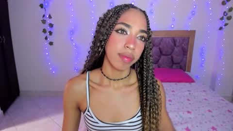 Dulce online show from December 18, 4:12 pm