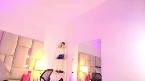 Snapshot of dulce_ferrer17 chatting on September 27, 3:52 pm Dulce online show from September 27, 3:52 pm