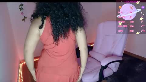 Snapshot of dulce_julieta_ chatting on December 29, 4:30 pm Dulce online show from December 29, 4:30 pm