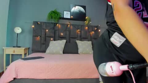 DULCE AURORA online show from December 23, 2:48 am