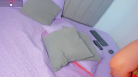 Snapshot of dulcehills_ chatting on September 25, 5:50 am online show from September 25, 5:50 am
