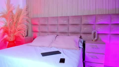 dulceprince1 online show from April 28, 1:59 pm