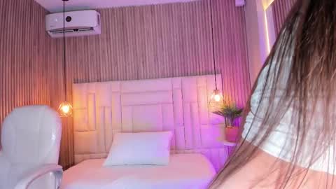Snapshot of dulcevela chatting on October 2, 11:21 pm dulcevela online show from October 2, 11:21 pm