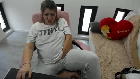 dayana online show from March 19, 5:56 am