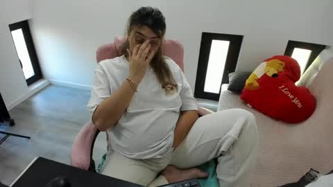 dayana online show from April 23, 5:15 am