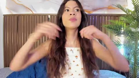 Call me Sofia online show from April 27, 6:49 pm