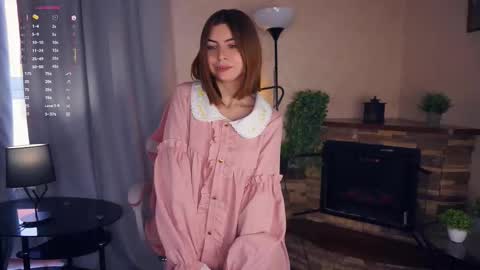 Snapshot of earthadobb chatting on September 28, 6:42 am Emma online show from September 28, 6:42 am